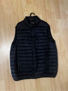 Men's Black Quilted Puffer Vest by Unbranded
